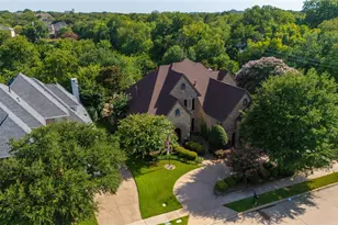 5021 Range Wood Dr, Flower Mound, TX 75028 - Photo 4