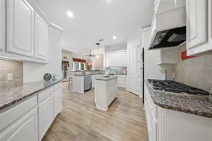 5021 Range Wood Dr, Flower Mound, TX 75028 - Photo 12