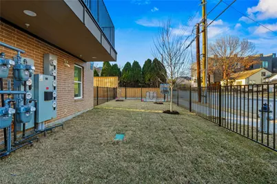 2031 N Prairie Avenue #204, Dallas, TX 75204 - Photo 4