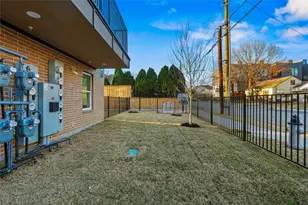 2031 N Prairie Ave, Dallas, TX 75204 - Photo 4