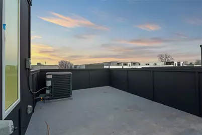 2031 N Prairie Avenue #204, Dallas, TX 75204 - Photo 22
