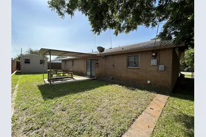 1810 Peach, Goldthwaite, TX 76844 - Photo 14