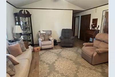1810 Peach, Goldthwaite, TX 76844 - Photo 4