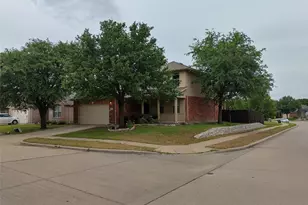 1133 Mockingbird Dr, Aubrey, TX 76227 - Photo 2