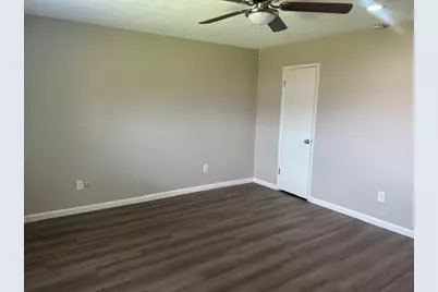 6925 Glenhurst Drive, North Richland Hills, TX 76182 - Photo 14