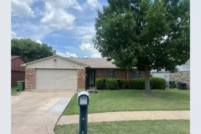 6925 Glenhurst Drive, North Richland Hills, TX 76182 - Photo 1