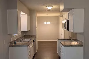 633 Christie Ct, Everman, TX 76140 - Photo 6