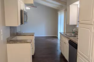 633 Christie Ct, Everman, TX 76140 - Photo 8