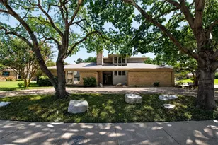 11901 Woodbridge Dr, Dallas, TX 75243 - Photo 2