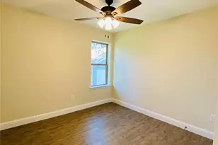 312 W Heron St, Denison, TX 75020 - Photo 6