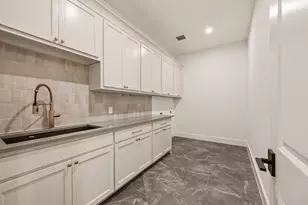 9065 Lakeside Dr, Fort Worth, TX 76179 - Photo 14