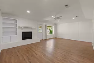 3756 Wedgworth Rd S, Fort Worth, TX 76133 - Photo 6