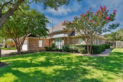 913 Mesquite Street, Gainesville, TX 76240 - Photo 1