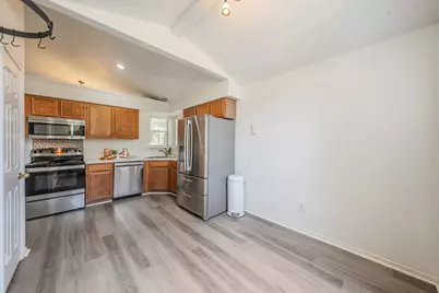 4631 Essex Drive, Grand Prairie, TX 75052 - Photo 12