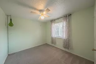 4631 Essex Dr, Grand Prairie, TX 75052 - Photo 24