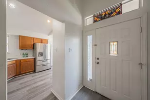 4631 Essex Dr, Grand Prairie, TX 75052 - Photo 16