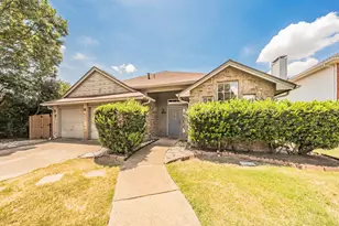 4631 Essex Dr, Grand Prairie, TX 75052 - Photo 1
