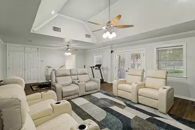 1290 Fox Lane, Burleson, TX 76028 - Photo 12