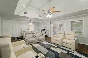 1290 Fox Ln, Burleson, TX 76028 - Photo 12