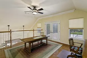 1290 Fox Ln, Burleson, TX 76028 - Photo 20