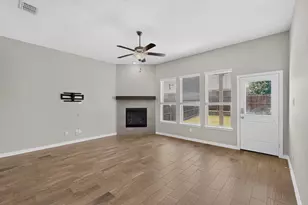 821 Blackhawk Dr, Princeton, TX 75407 - Photo 8