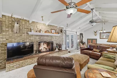 300 E Main Street, Whitesboro, TX 76273 - Photo 4