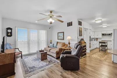 300 E Main Street, Whitesboro, TX 76273 - Photo 16