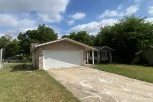511 Seaside Dr, Dallas, TX 75232 - Photo 1