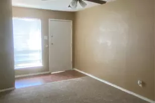 511 Seaside Dr, Dallas, TX 75232 - Photo 2