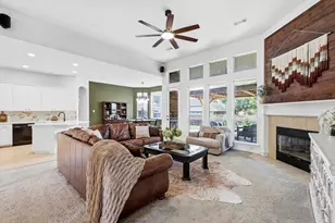 115 Honeysuckle Dr, Justin, TX 76247 - Photo 12
