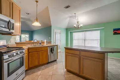 4621 Barnhill Lane, Fort Worth, TX 76135 - Photo 6