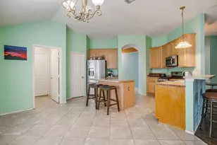 4621 Barnhill Ln, Fort Worth, TX 76135 - Photo 12