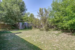 4621 Barnhill Ln, Fort Worth, TX 76135 - Photo 22