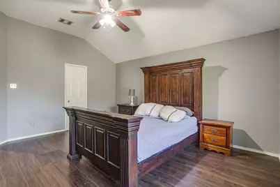4621 Barnhill Lane, Fort Worth, TX 76135 - Photo 14