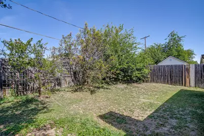 4621 Barnhill Lane, Fort Worth, TX 76135 - Photo 26