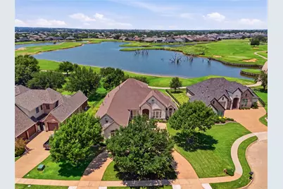 2703 Waters Edge Drive, Granbury, TX 76048 - Photo 8