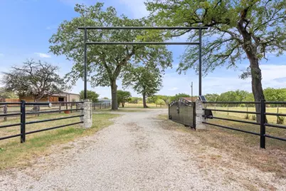 174 Ross Road Spur, Waco, TX 76705 - Photo 8