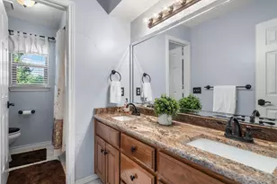301 Meadow Knoll Drive, Double Oak, TX 75077 - Photo 14