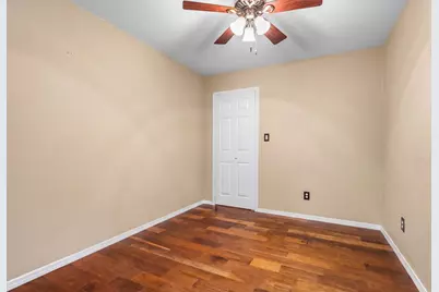 301 Meadow Knoll Drive, Double Oak, TX 75077 - Photo 12