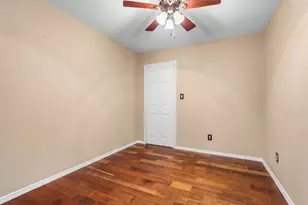 301 Meadow Knoll Drive, Double Oak, TX 75077 - Photo 12
