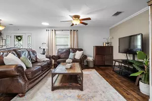301 Meadow Knoll Drive, Double Oak, TX 75077 - Photo 2
