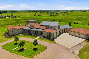 11802 E Rocky Creek Rd, Crowley, TX 76036 - Photo 36