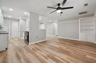 800 E Bovell St, Crowley, TX 76036 - Photo 12