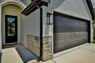 1453 Highland Park Cir, Granbury, TX 76048 - Photo 2