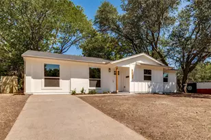 1631 Western Park Ct, Dallas, TX 75211 - Photo 2