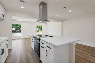 1631 Western Park Ct, Dallas, TX 75211 - Photo 16