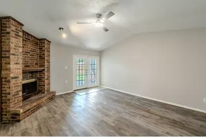 1514 Hindsdale Drive, Richardson, TX 75081 - Photo 2