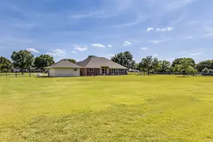 8051 Mavis Ave, Waxahachie, TX 75167 - Photo 26