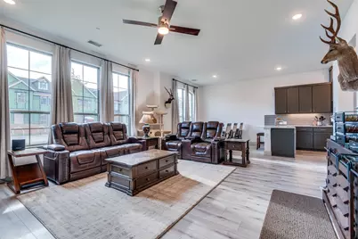 7139 Buchanan, Grand Prairie, TX 75054 - Photo 4