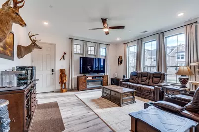 7139 Buchanan, Grand Prairie, TX 75054 - Photo 6